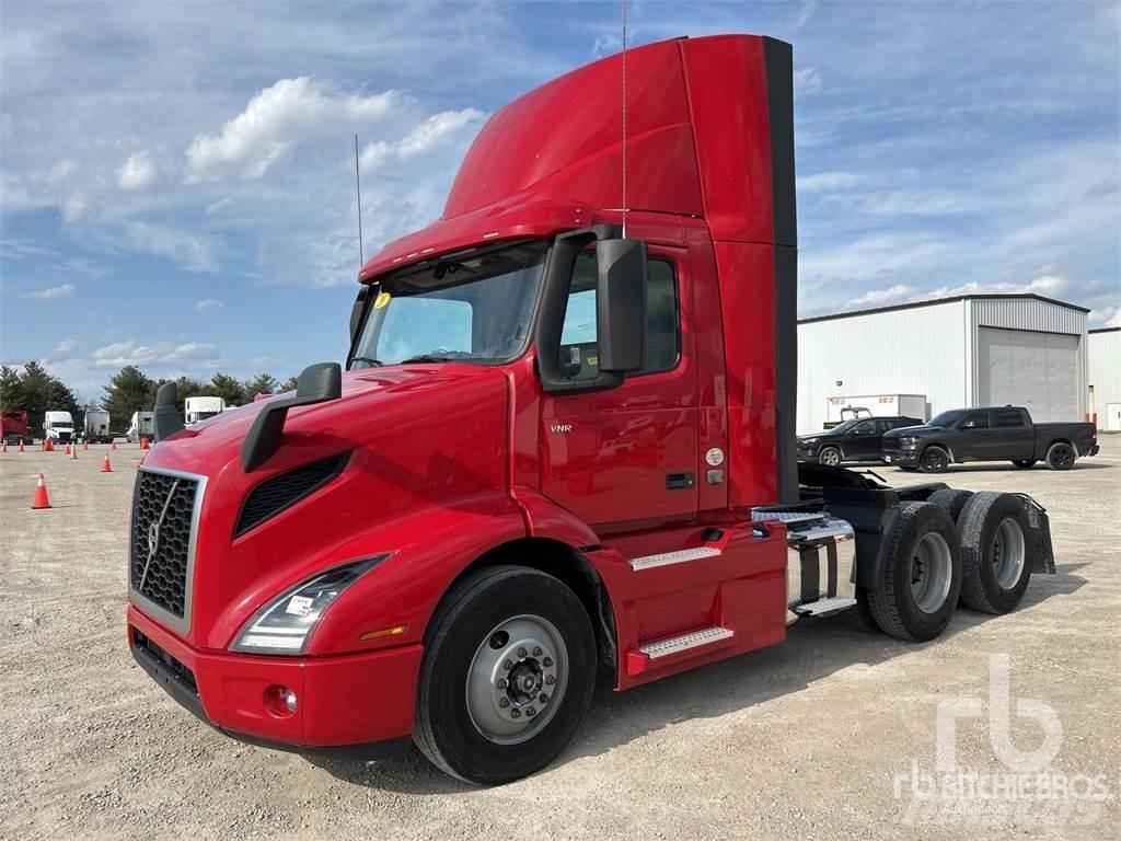 Volvo VNR Влекачи