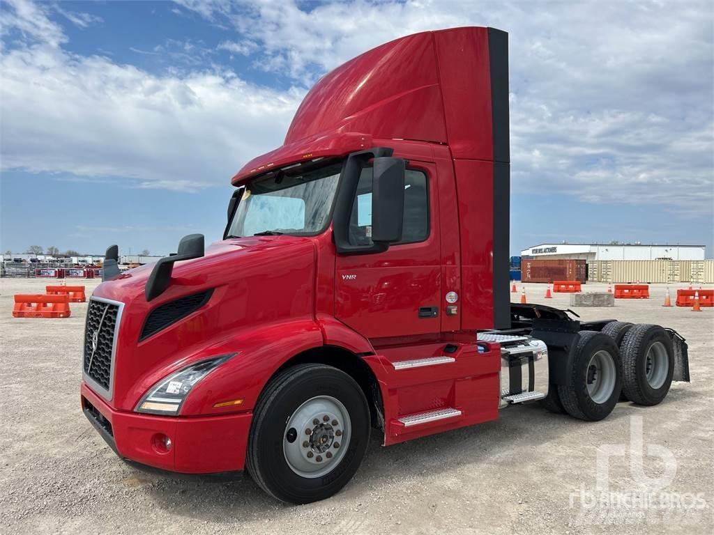 Volvo VNR Влекачи