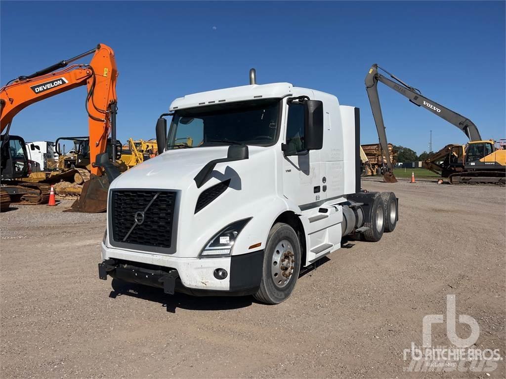 Volvo VNR400 Влекачи
