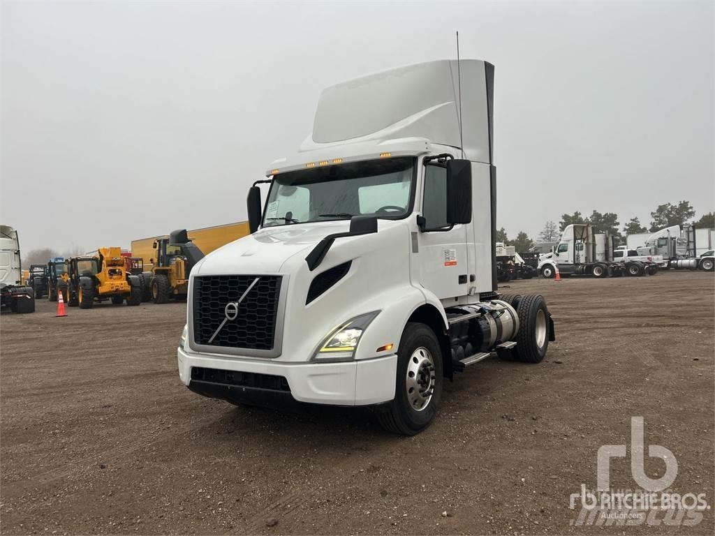 Volvo VNR42300 Влекачи