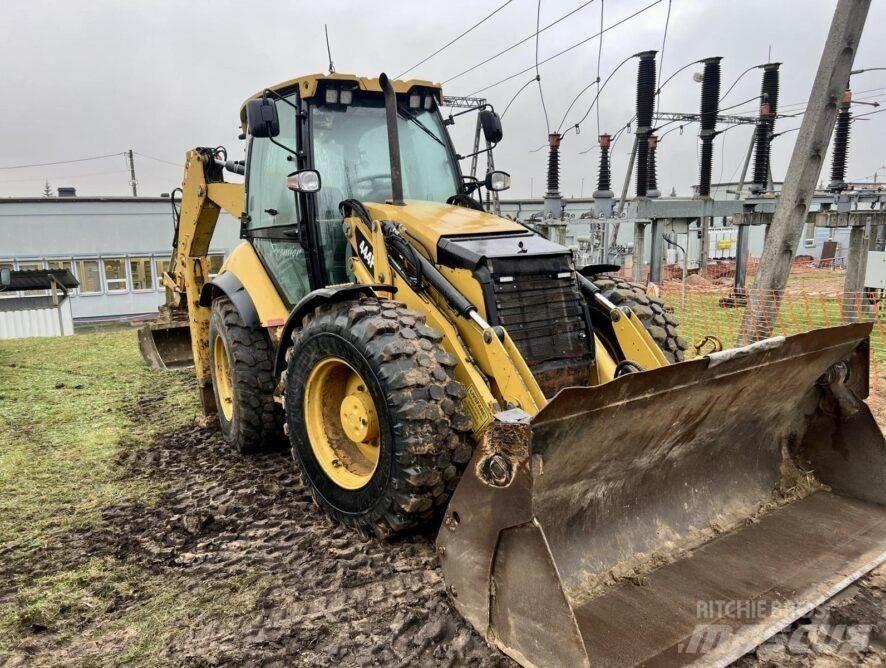 CAT 444F Товарач със заден ексватор