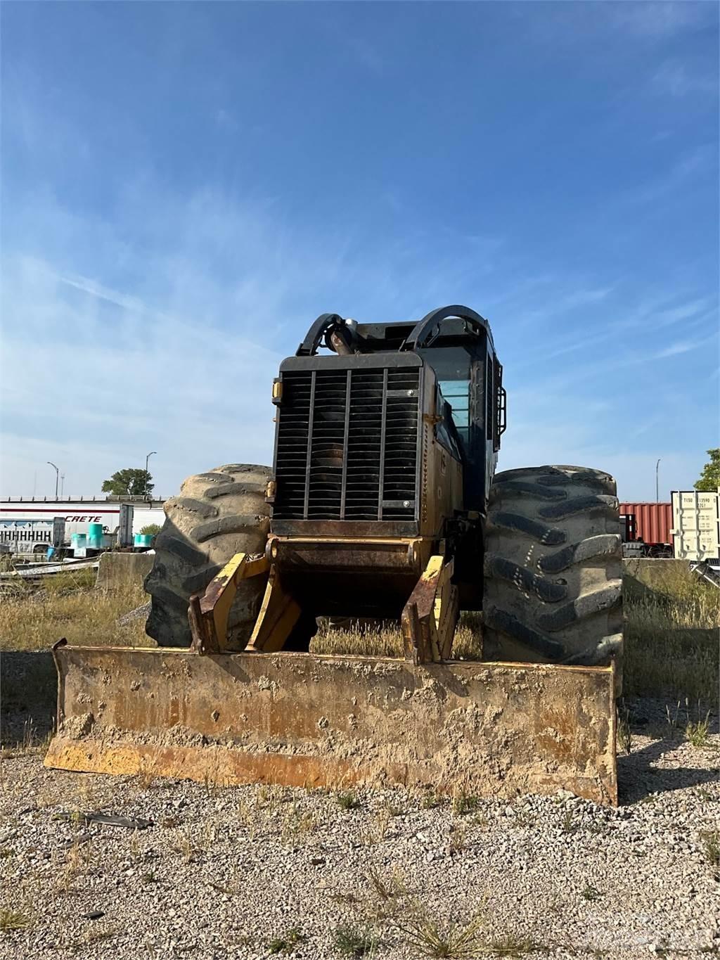 CAT 545C Скидери

