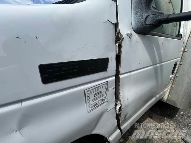 Ford E-350 Каросерии