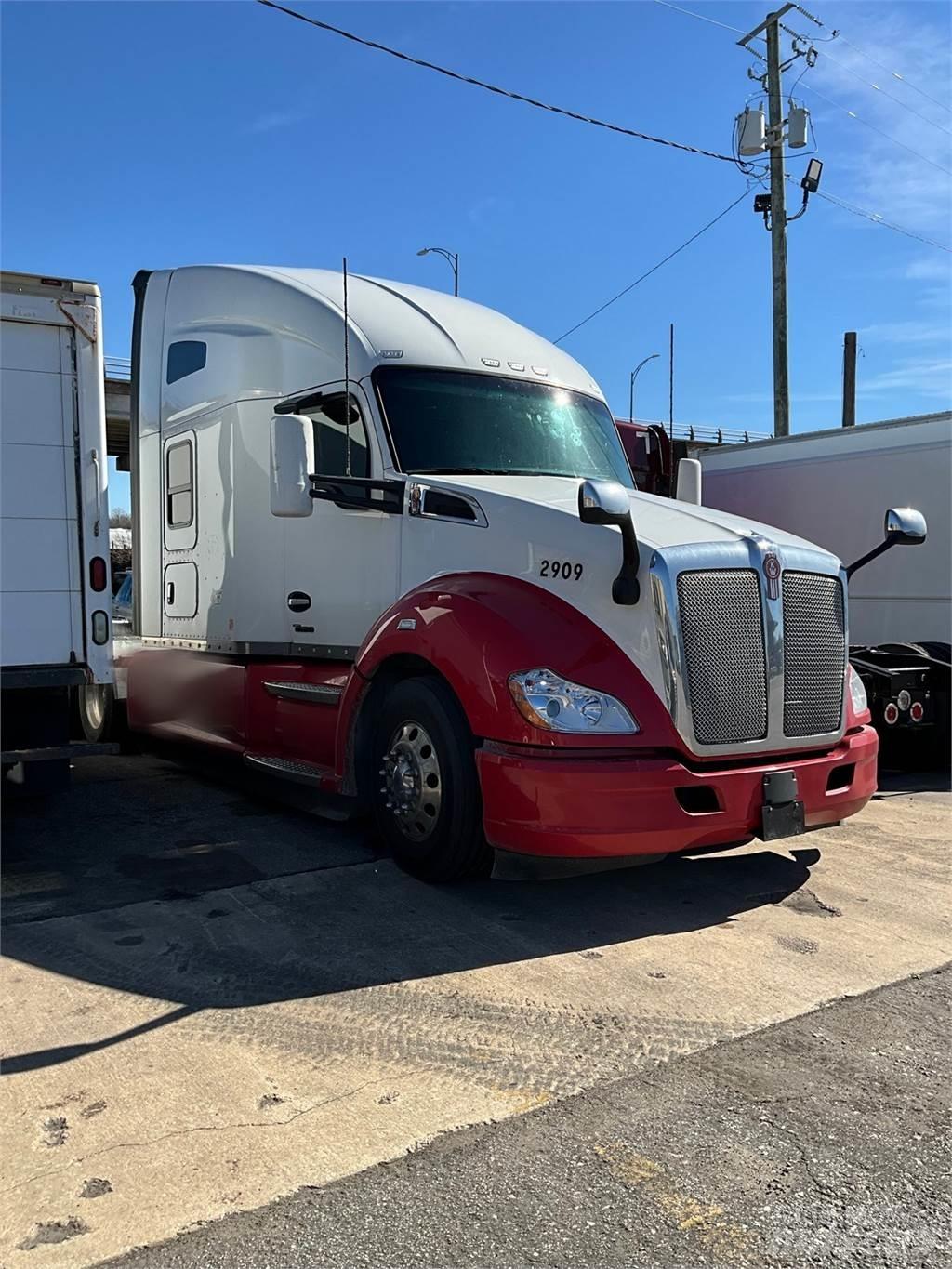 Kenworth T680 Влекачи