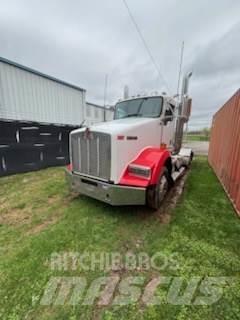 Kenworth T800W Влекачи