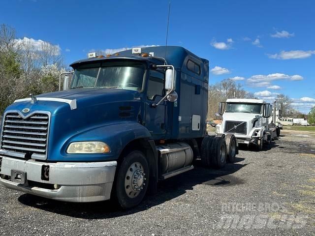 Mack CXN613 Влекачи