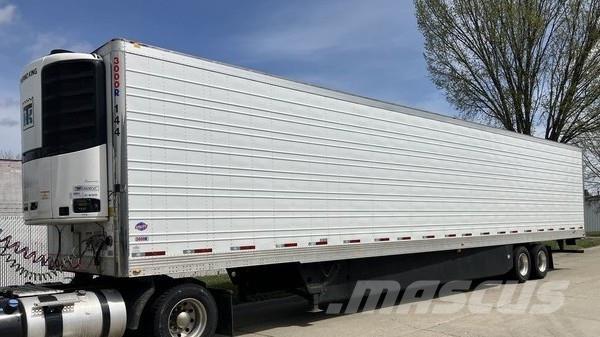 Utility VS2RA Ремаркета за превоз на автомобили
