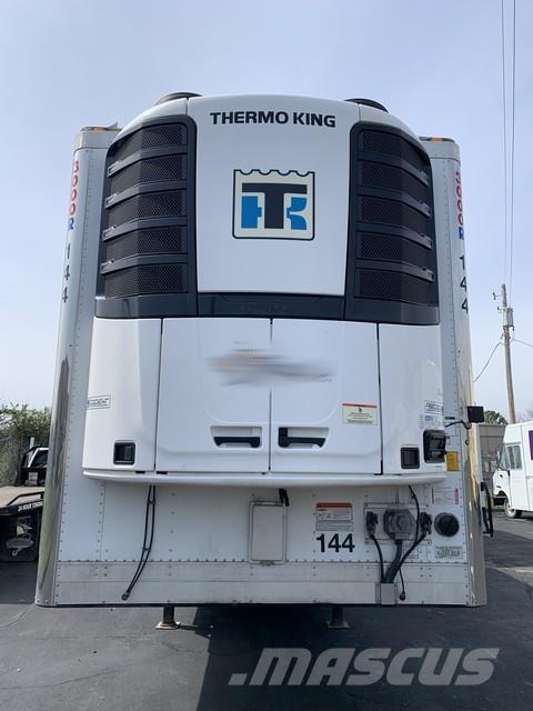 Utility VS2RA Ремаркета за превоз на автомобили
