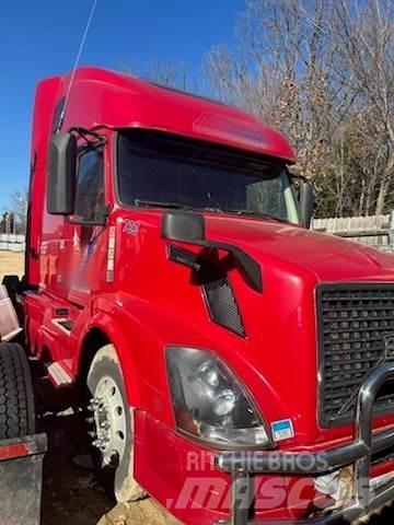 Volvo VNL64T670 Влекачи
