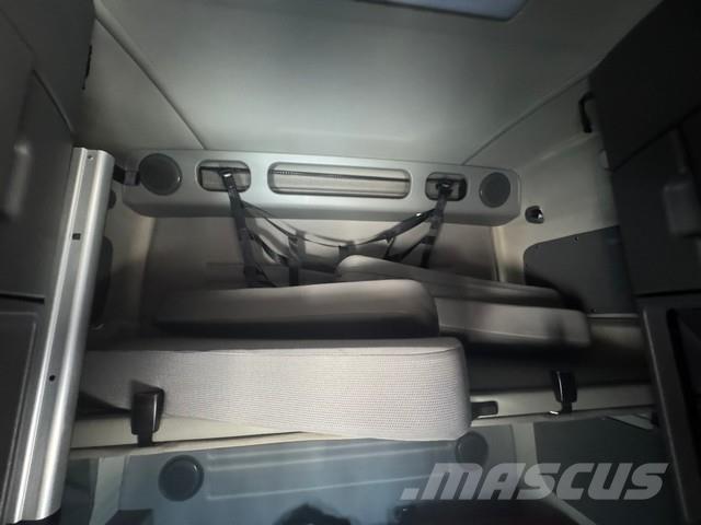 Volvo VNL64T670 Влекачи