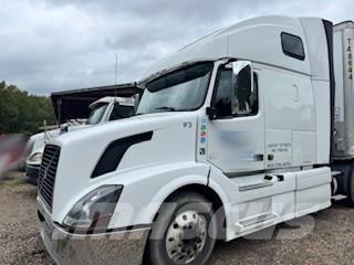 Volvo VNL64T780 Влекачи