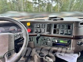 Volvo VNL64T780 Влекачи