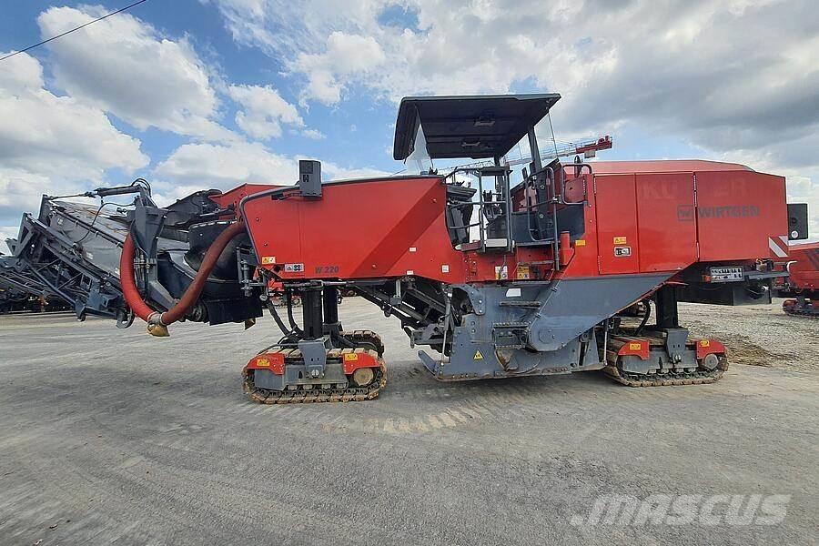 Wirtgen W 220 Машини за студено раздробяване на асфалт