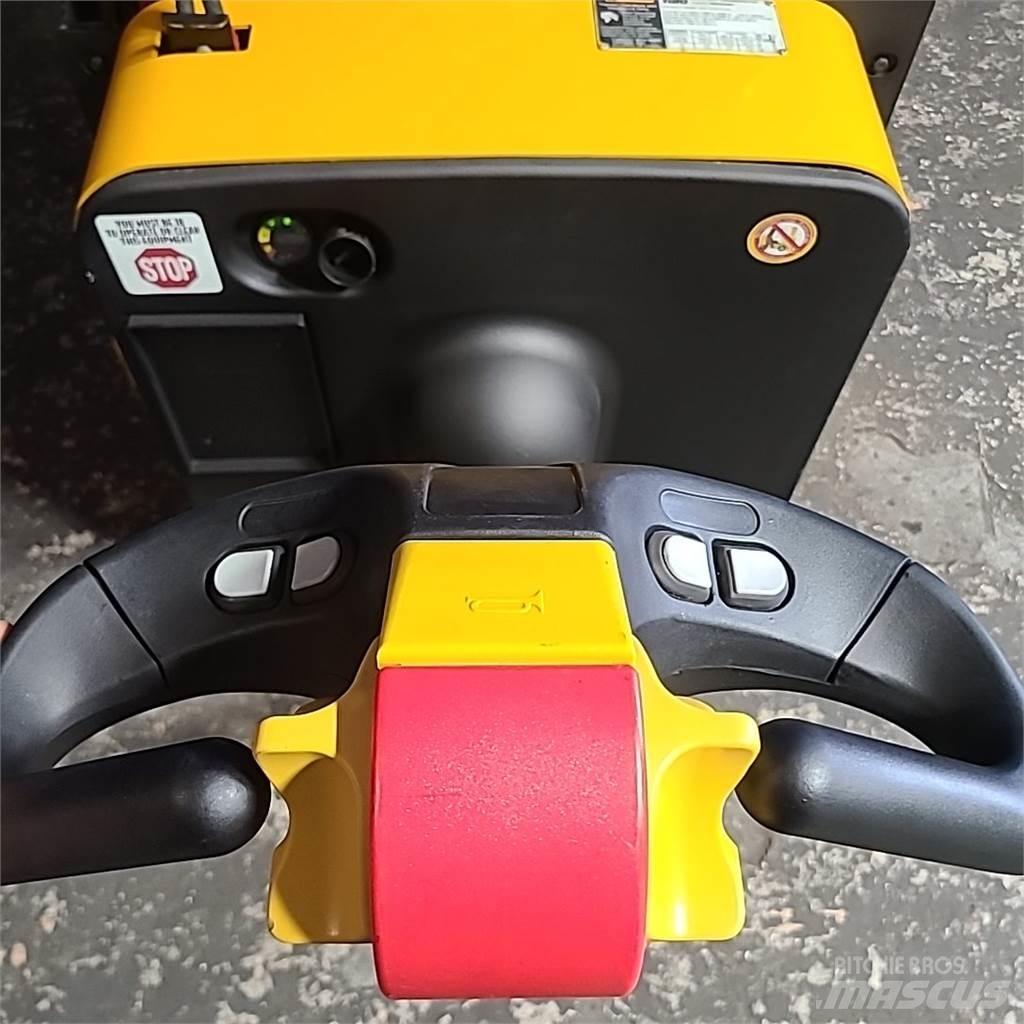 Yale MSW040 Самоходни товарачи