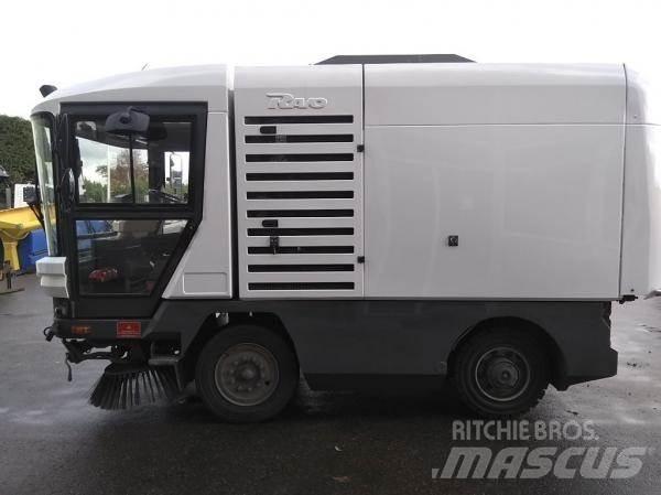 Ravo 530STH Автоматични метачки с четки