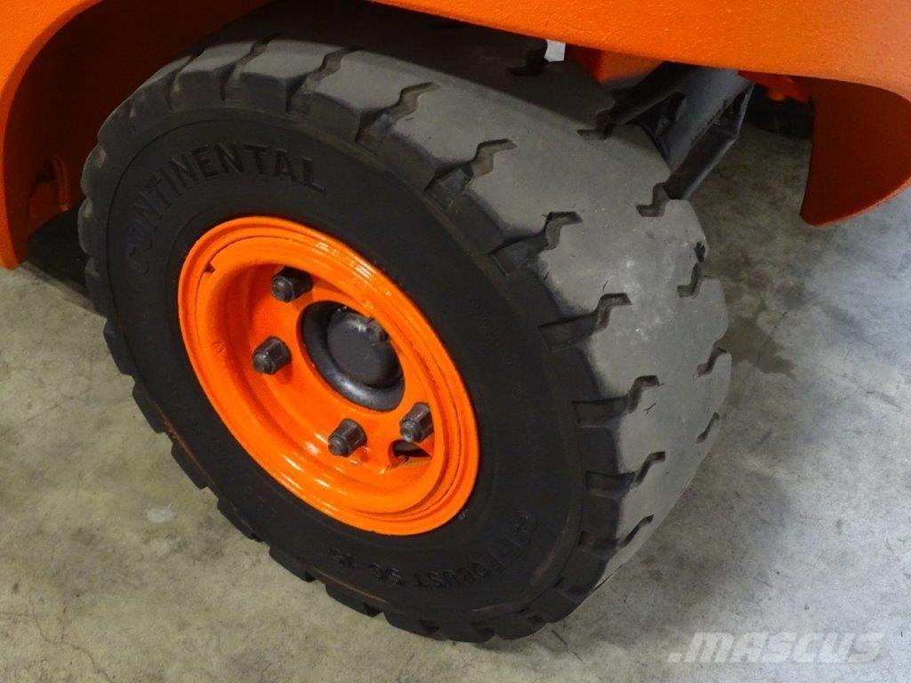 Linde H30D Дизелови камиони