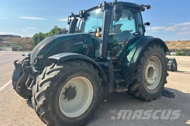 Valtra N154 E Трактори