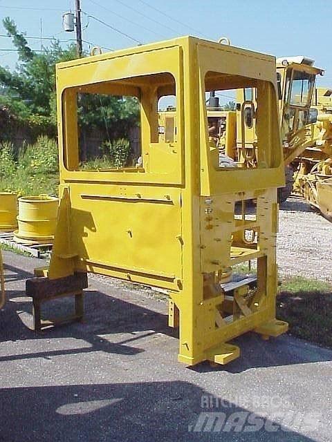 CAT  Кабина