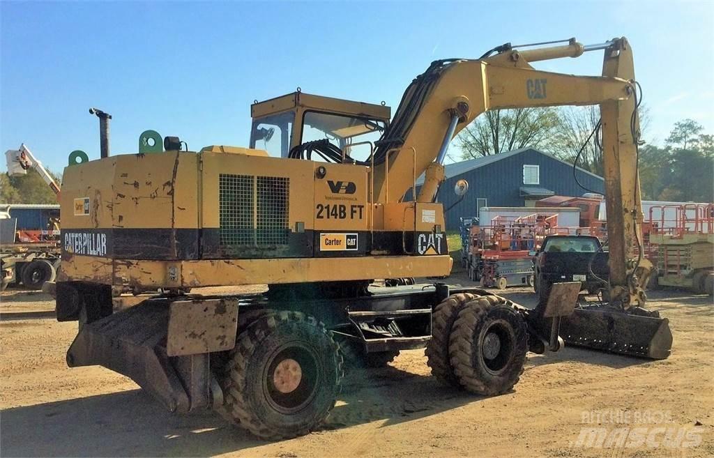 CAT 214B FT Колесни екскаватори