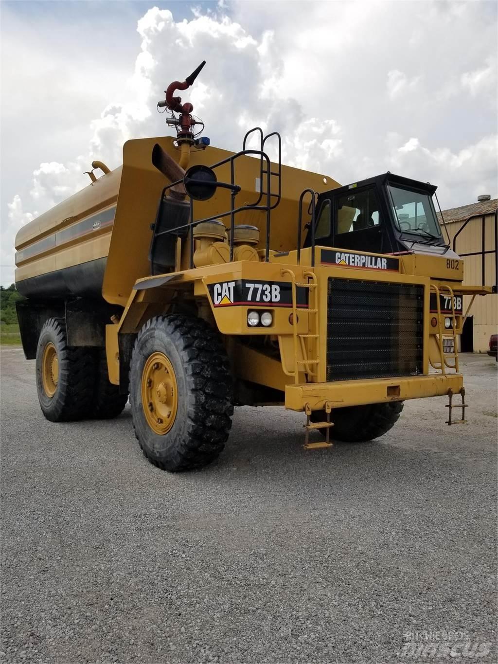 CAT 773B Цистерни за вода
