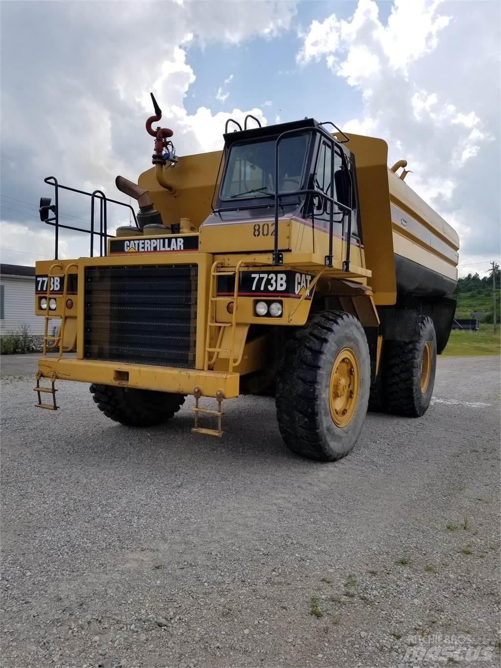 CAT 773B Цистерни за вода
