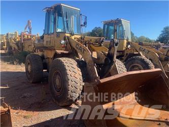 CAT 926E Колесни товарачи