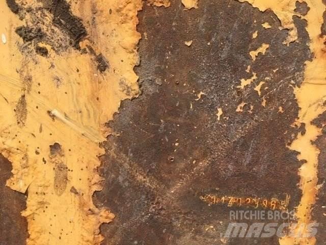 CAT 926E Колесни товарачи