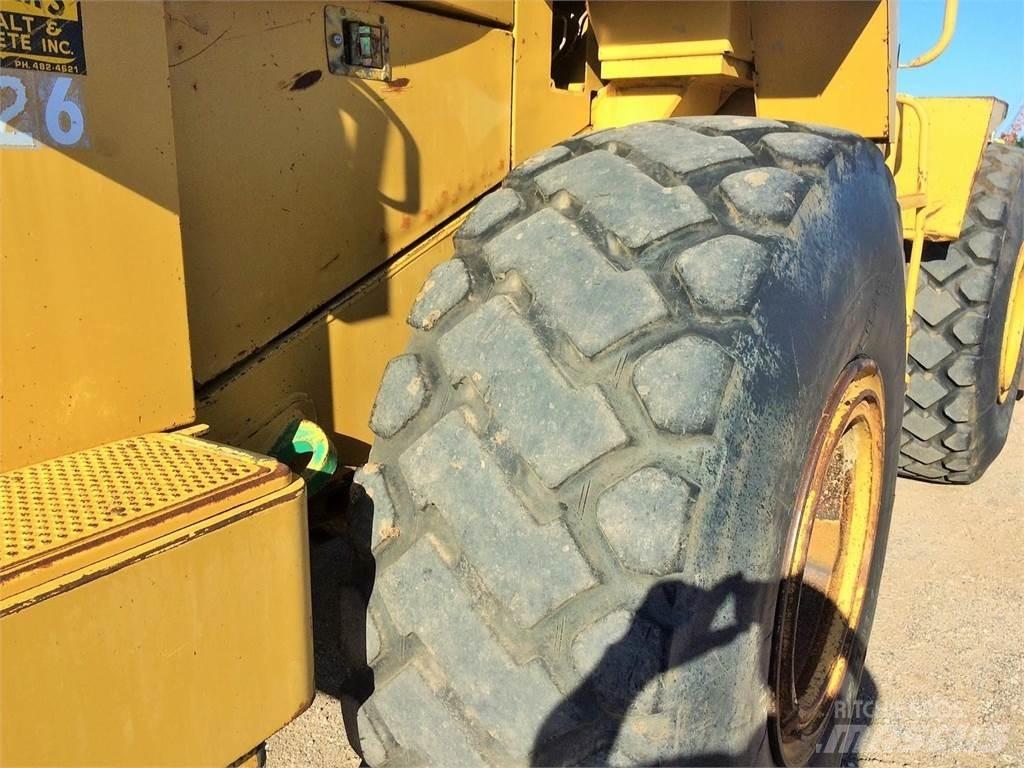 CAT 950F Колесни товарачи