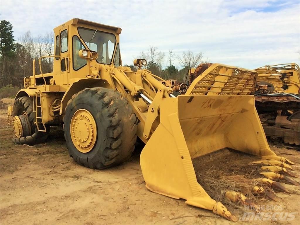 CAT 988 Колесни товарачи