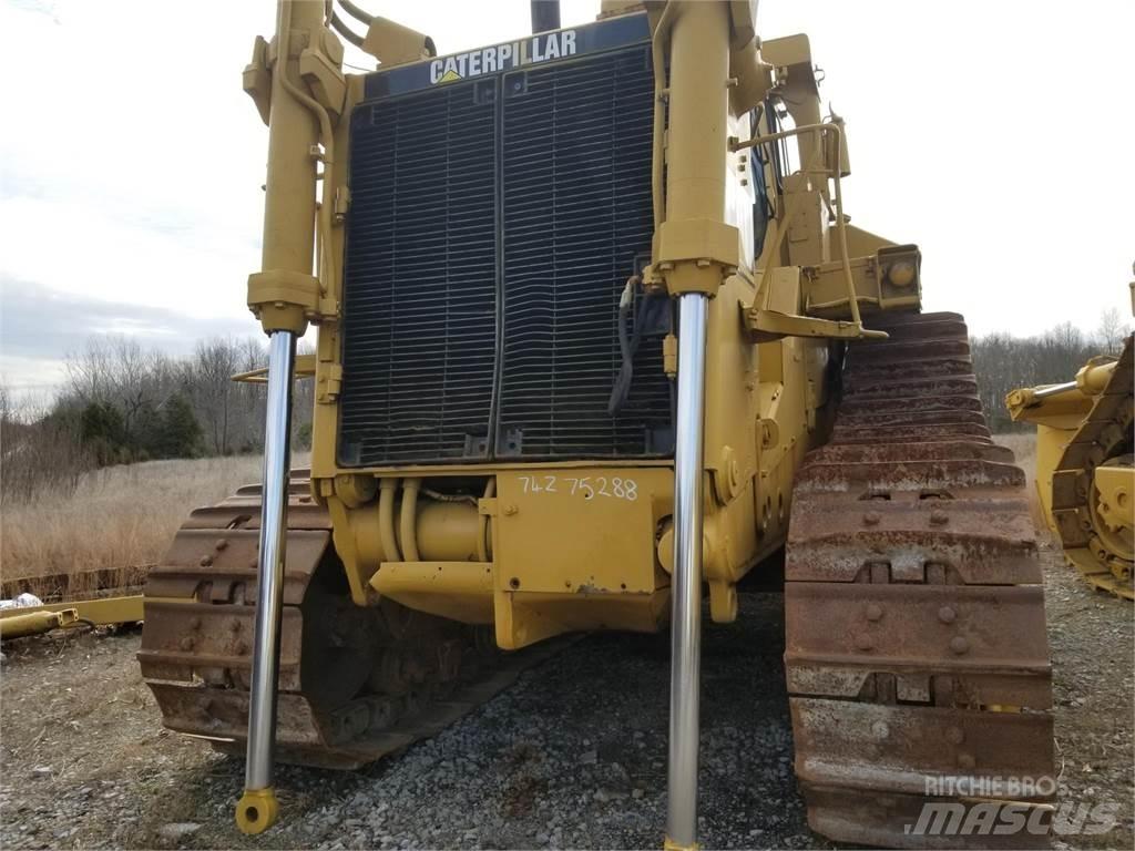 CAT D11N Верижни булдозери
