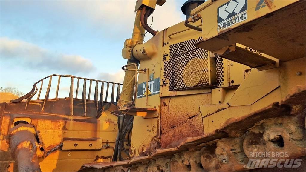 CAT D11R Верижни булдозери
