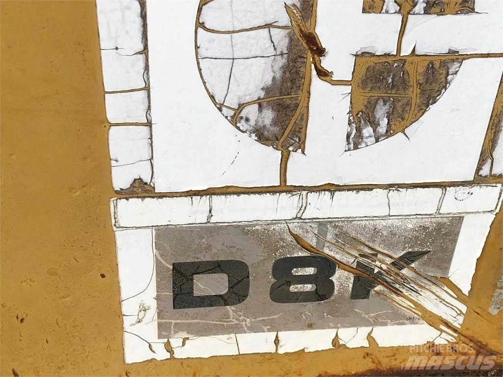 CAT D8K Кабина