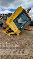 Komatsu WA1200 Кабина