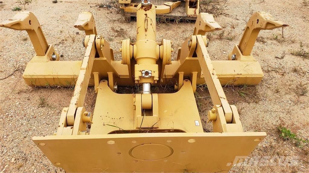  Ripper CAT D6D Скарификатор