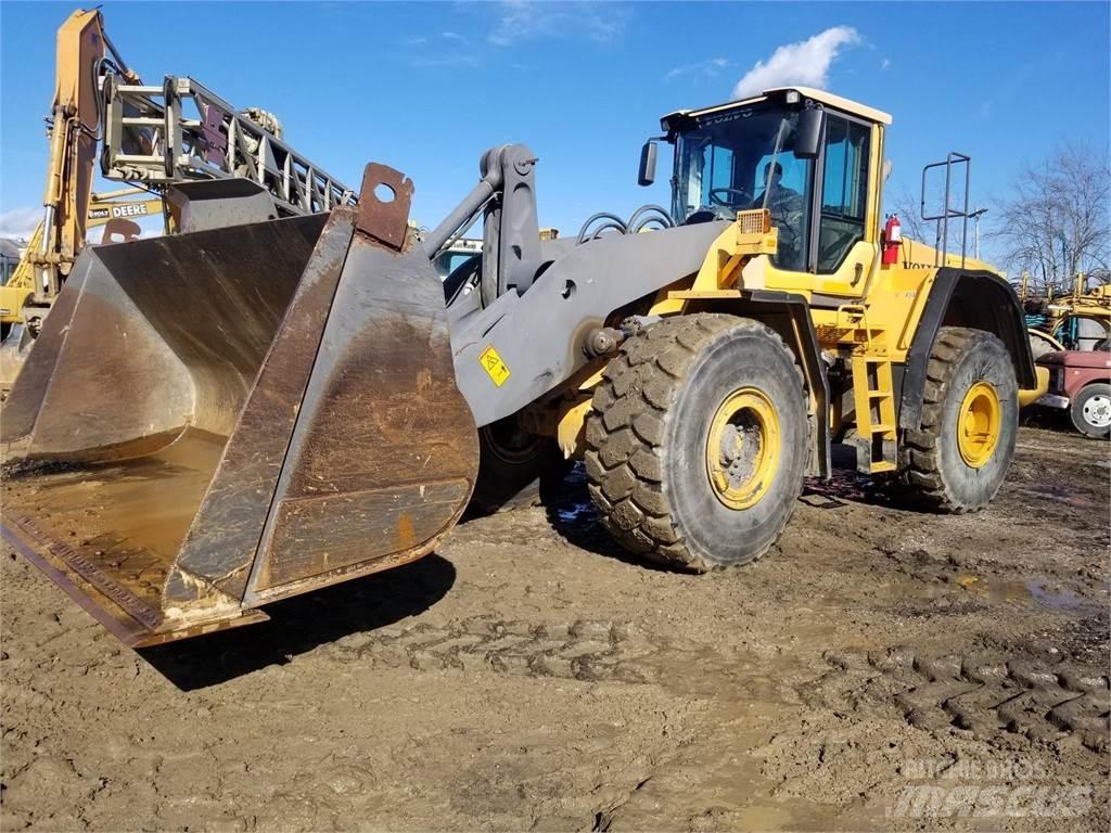 Volvo L180F Колесни товарачи