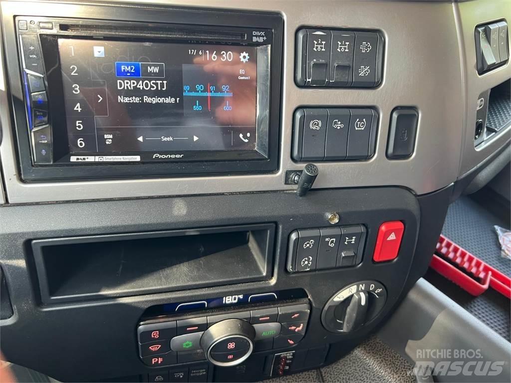 DAF CF 480 FAX 8x2*6 Разглобяеми надстойки