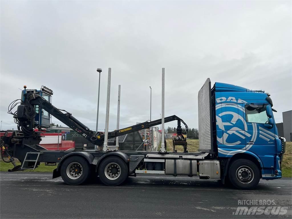 DAF XF530 FAT 6x4 За превоз на дървени трупи