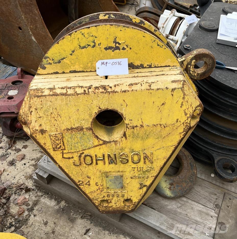  Unknown Части и оборудване за кранове
