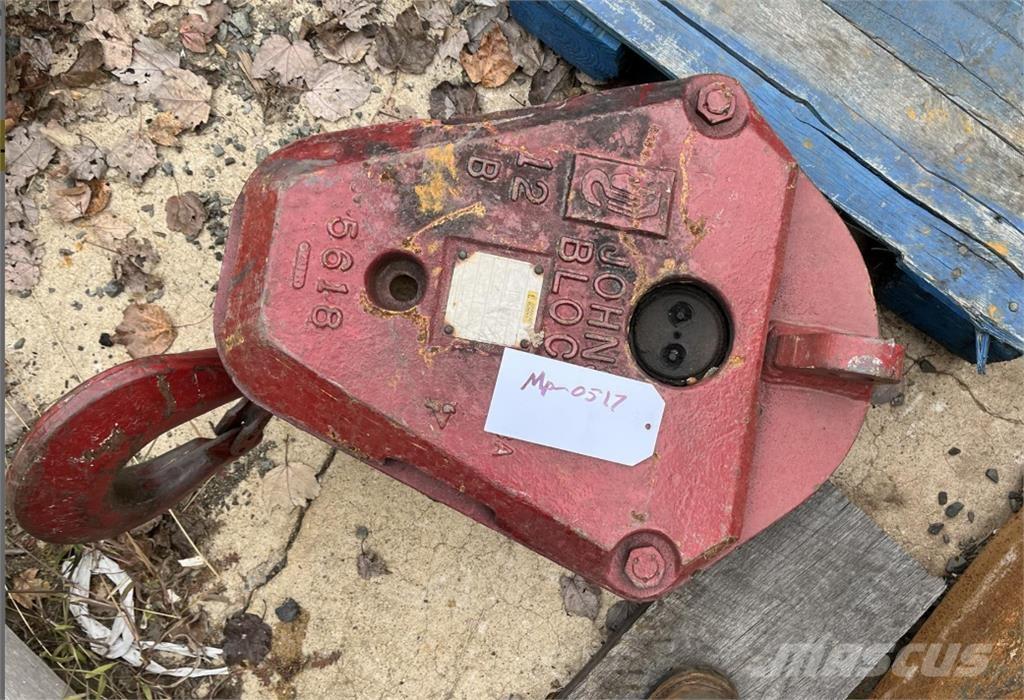  Unknown Части и оборудване за кранове
