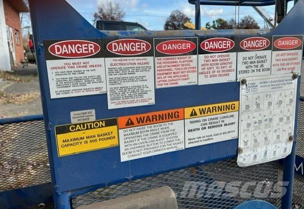  Unknown Части и оборудване за кранове
