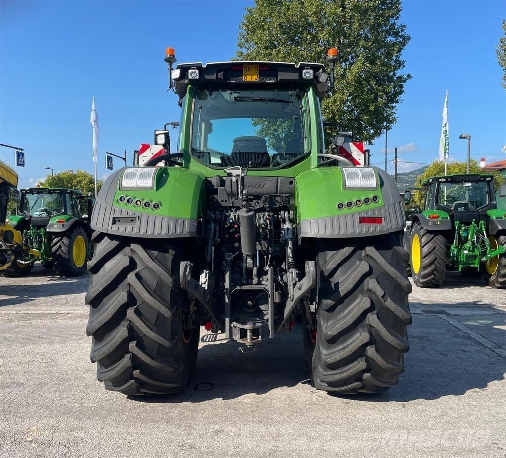 Fendt 942 VARIO Трактори