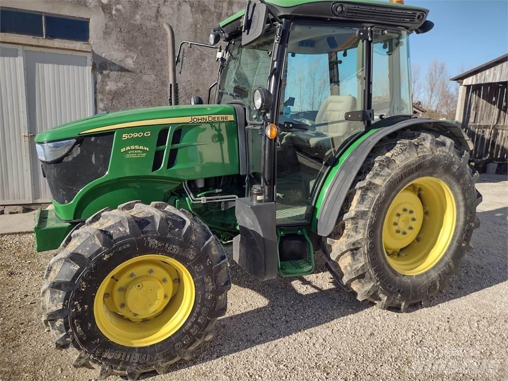 John Deere 5090 G Трактори