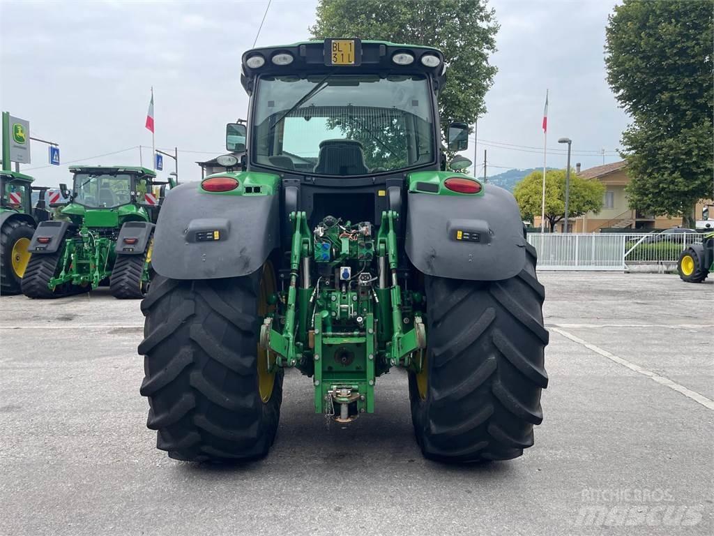 John Deere 6210 R Трактори