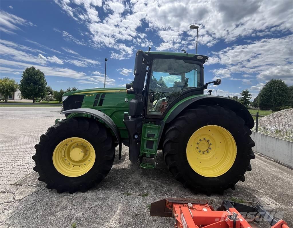 John Deere 6230 R Трактори