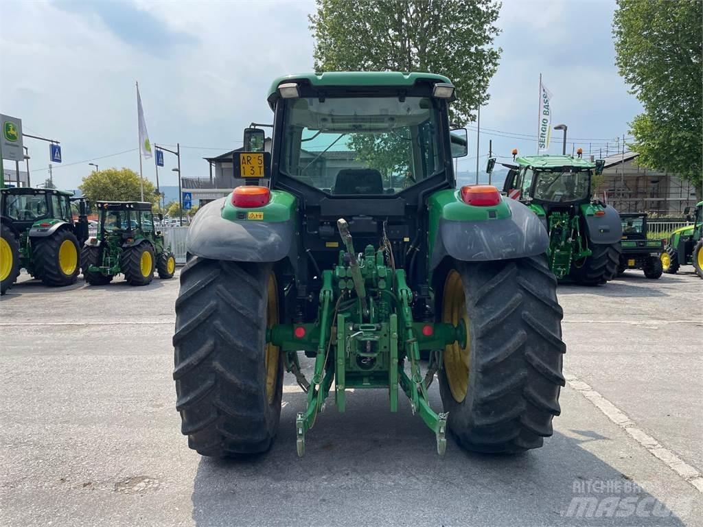 John Deere 6520 SE Трактори