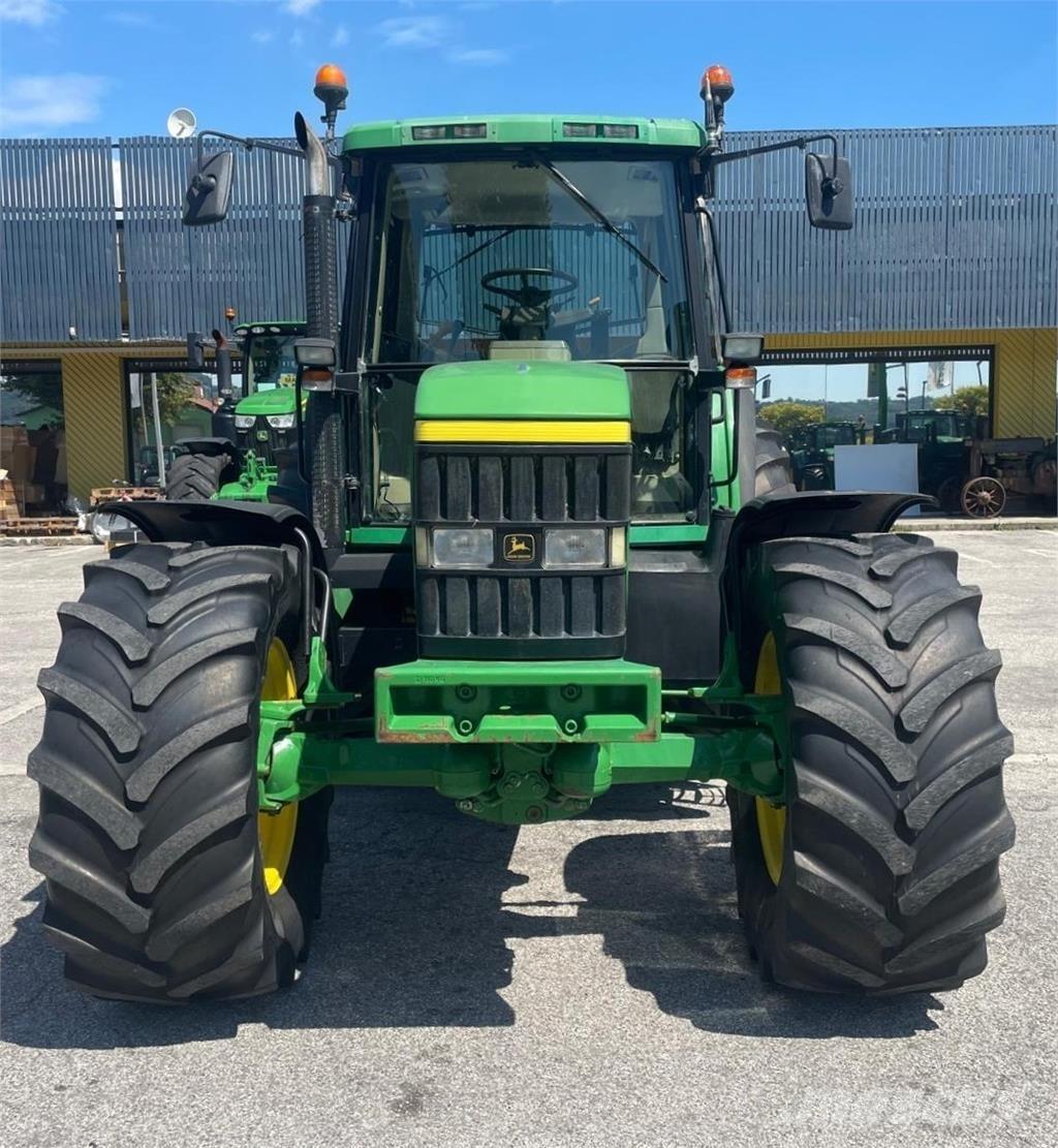 John Deere 6810 Трактори