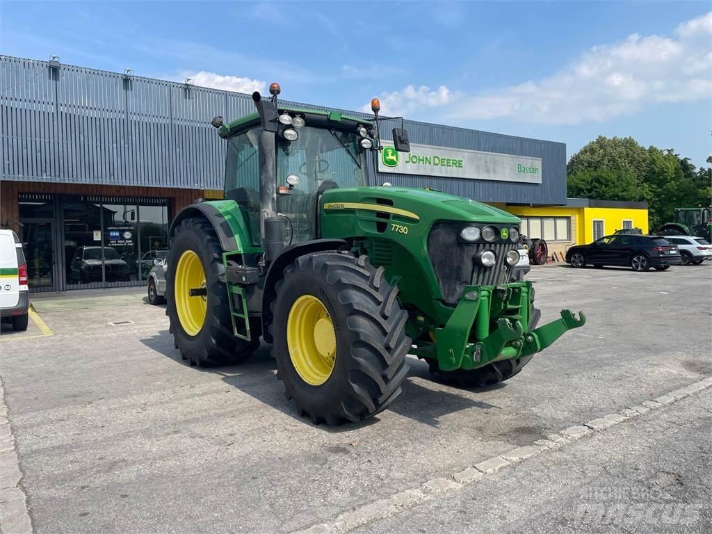 John Deere 7730 Трактори