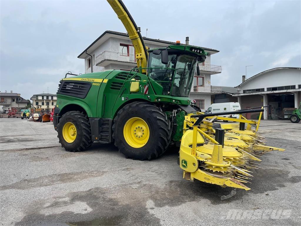 John Deere 9600i Фуражни комбайни