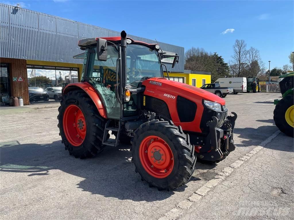 Kubota 5111 M Трактори