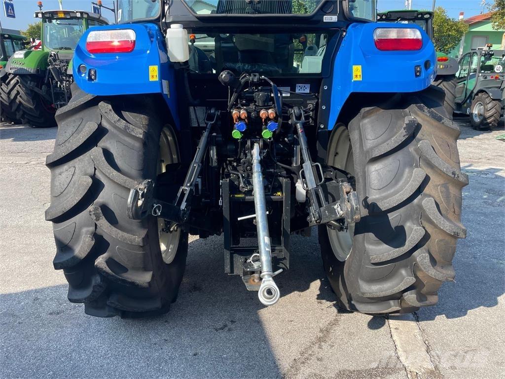 New Holland T5 100 Трактори